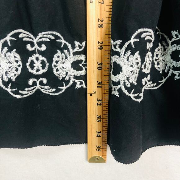 Old Navy Embroidered Flutter-Sleeve Dress XL Black and White Tiered EUC - Picture 15 of 16